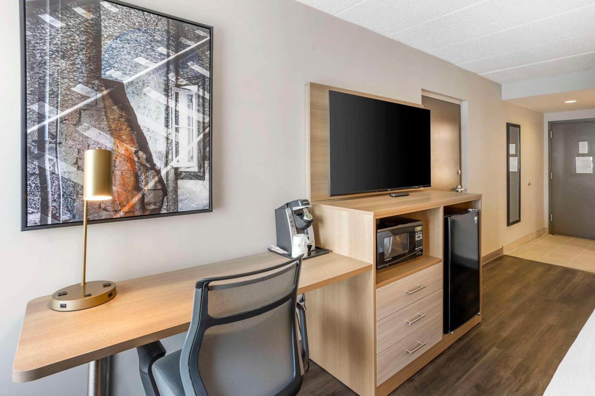 Best Western Plus Heritage Rail Inn & Suites York Bagian luar foto