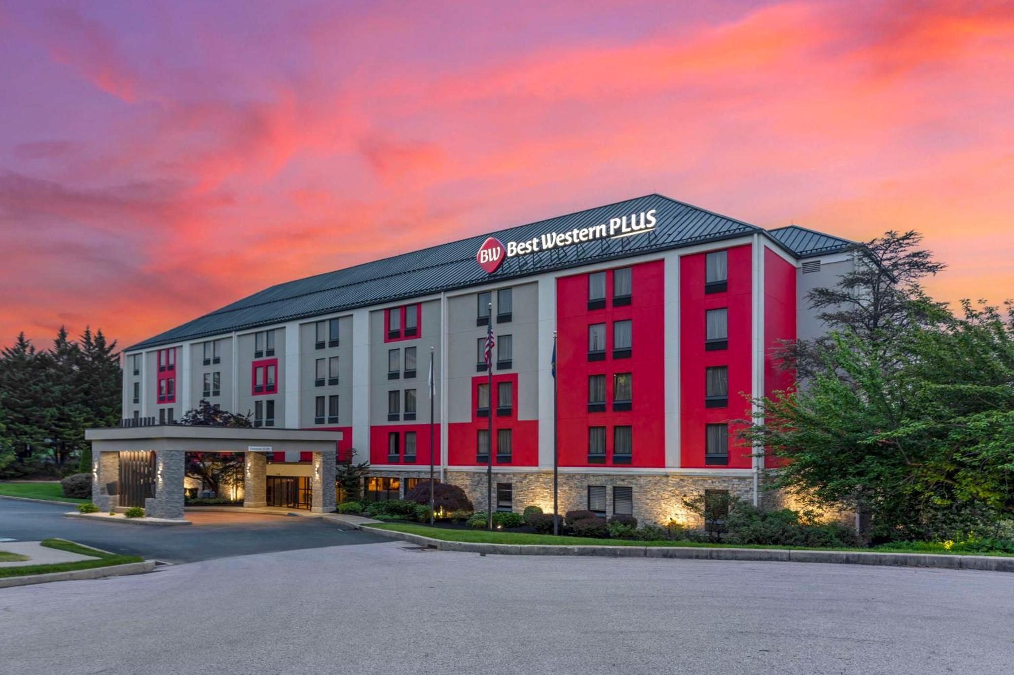 Best Western Plus Heritage Rail Inn & Suites York Bagian luar foto
