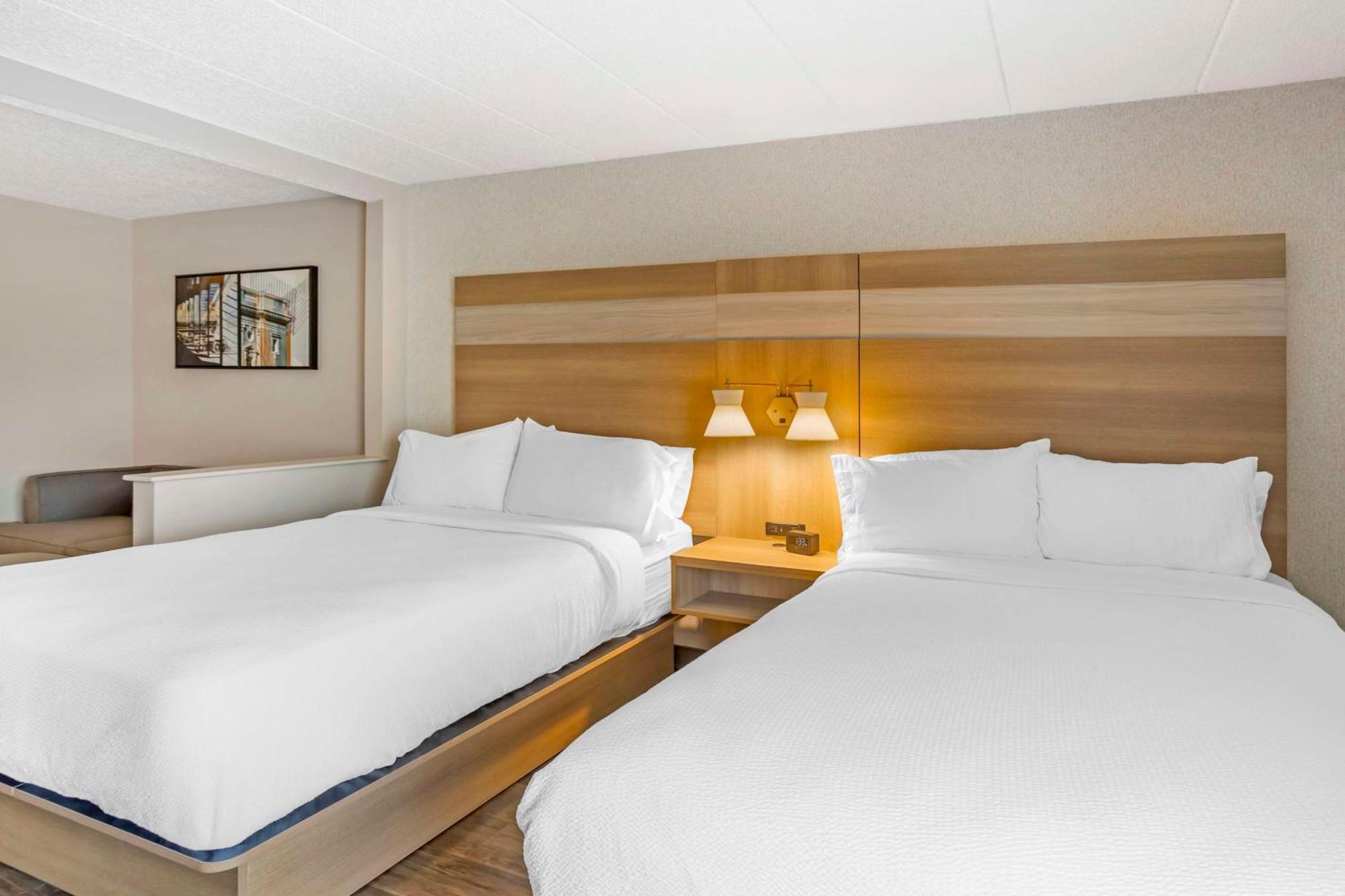 Best Western Plus Heritage Rail Inn & Suites York Bagian luar foto
