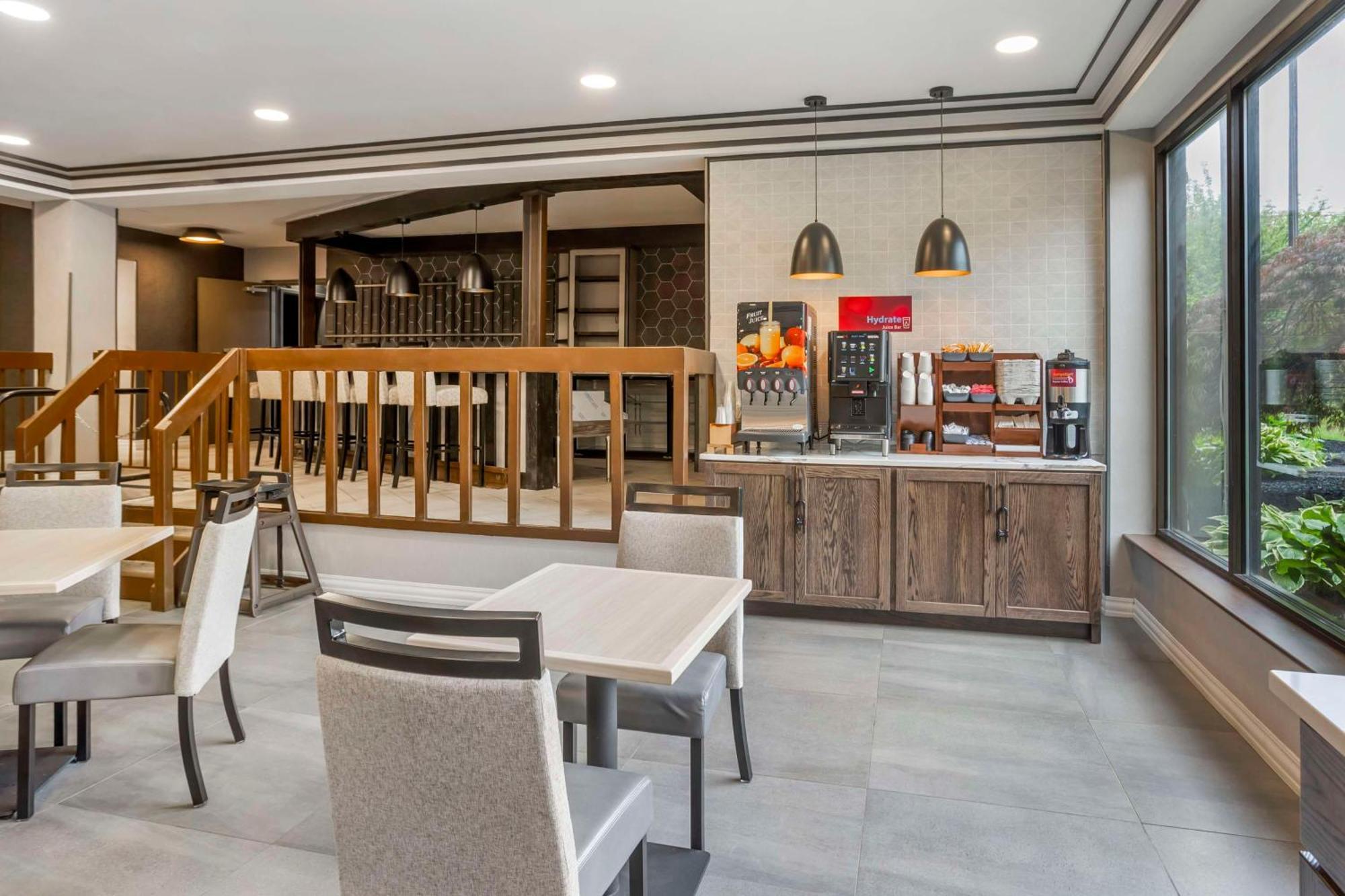 Best Western Plus Heritage Rail Inn & Suites York Bagian luar foto