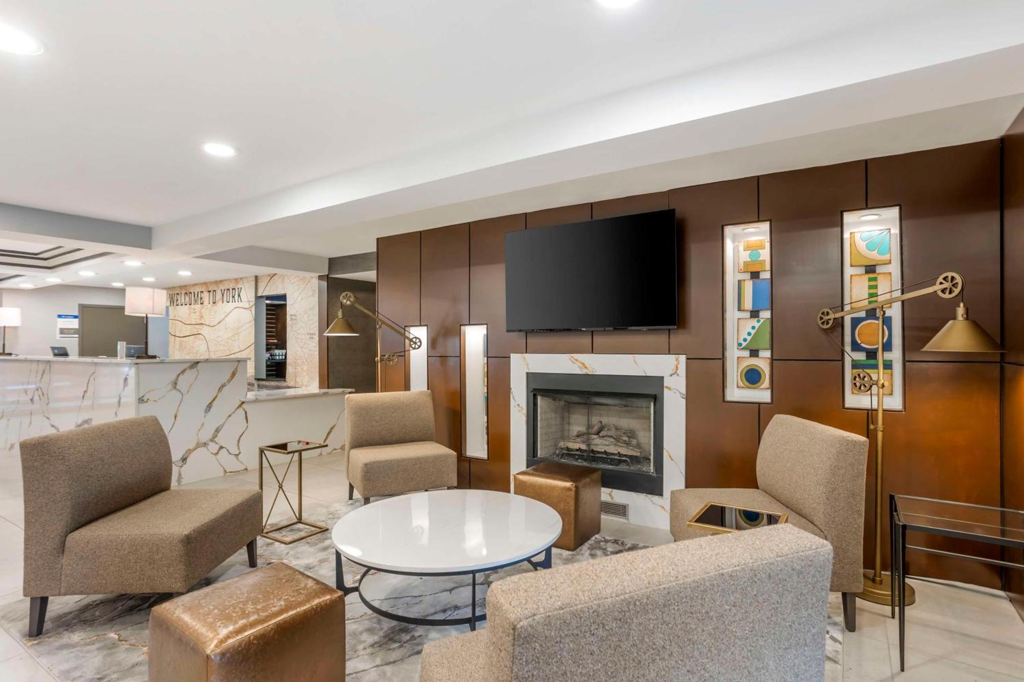 Best Western Plus Heritage Rail Inn & Suites York Bagian luar foto