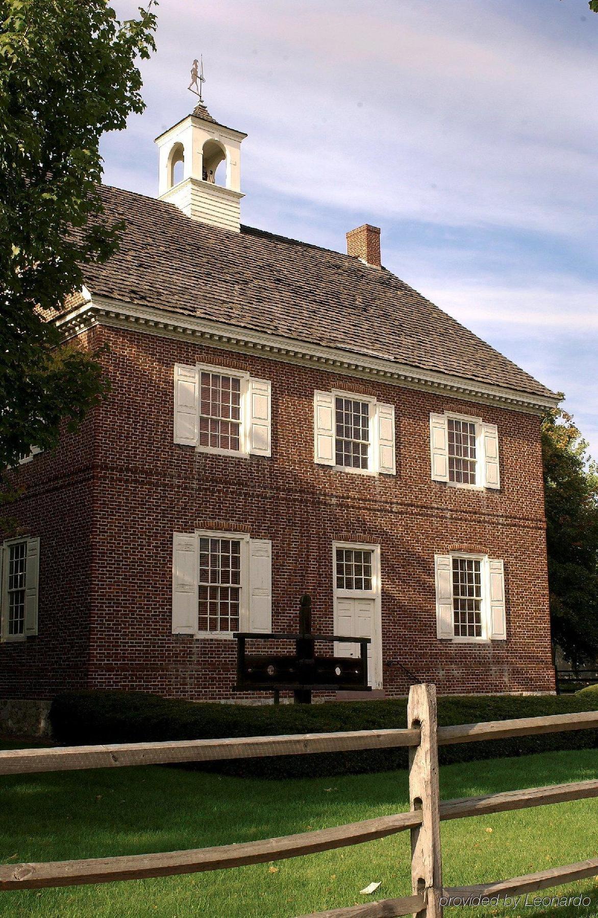 Best Western Plus Heritage Rail Inn & Suites York Bagian luar foto